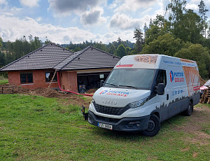 Zateplení trámového stropu pomocí foukané izolace